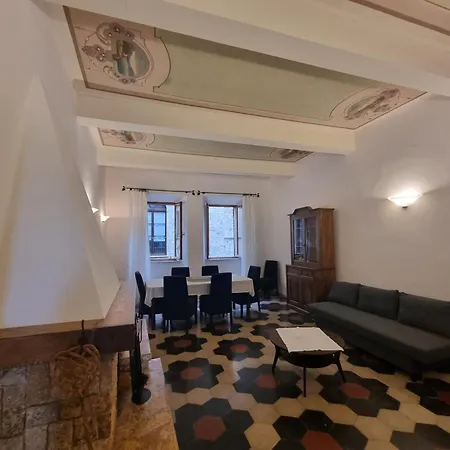 Appartement Corso Liberta 25 *