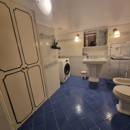 Corso Libertà 25 *