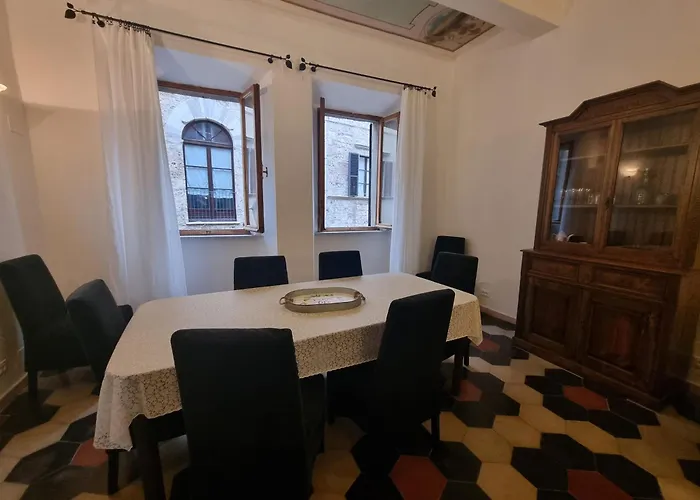 Corso Liberta 25 * 马萨马里蒂马